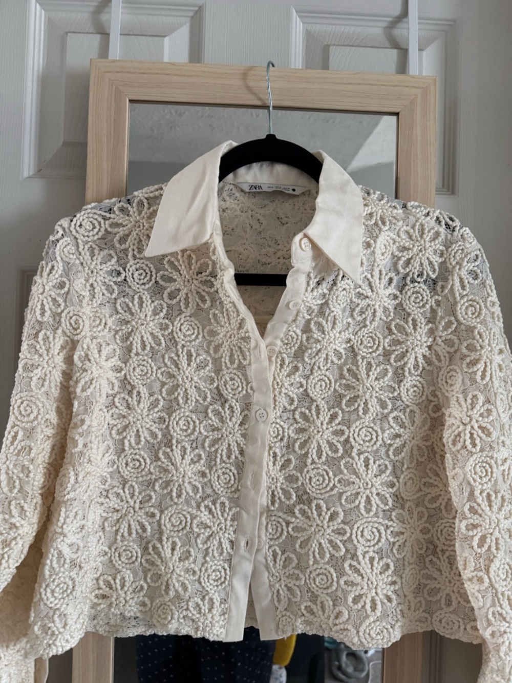 Zara Ivory Crochet Floral Button-Down crop Blouse